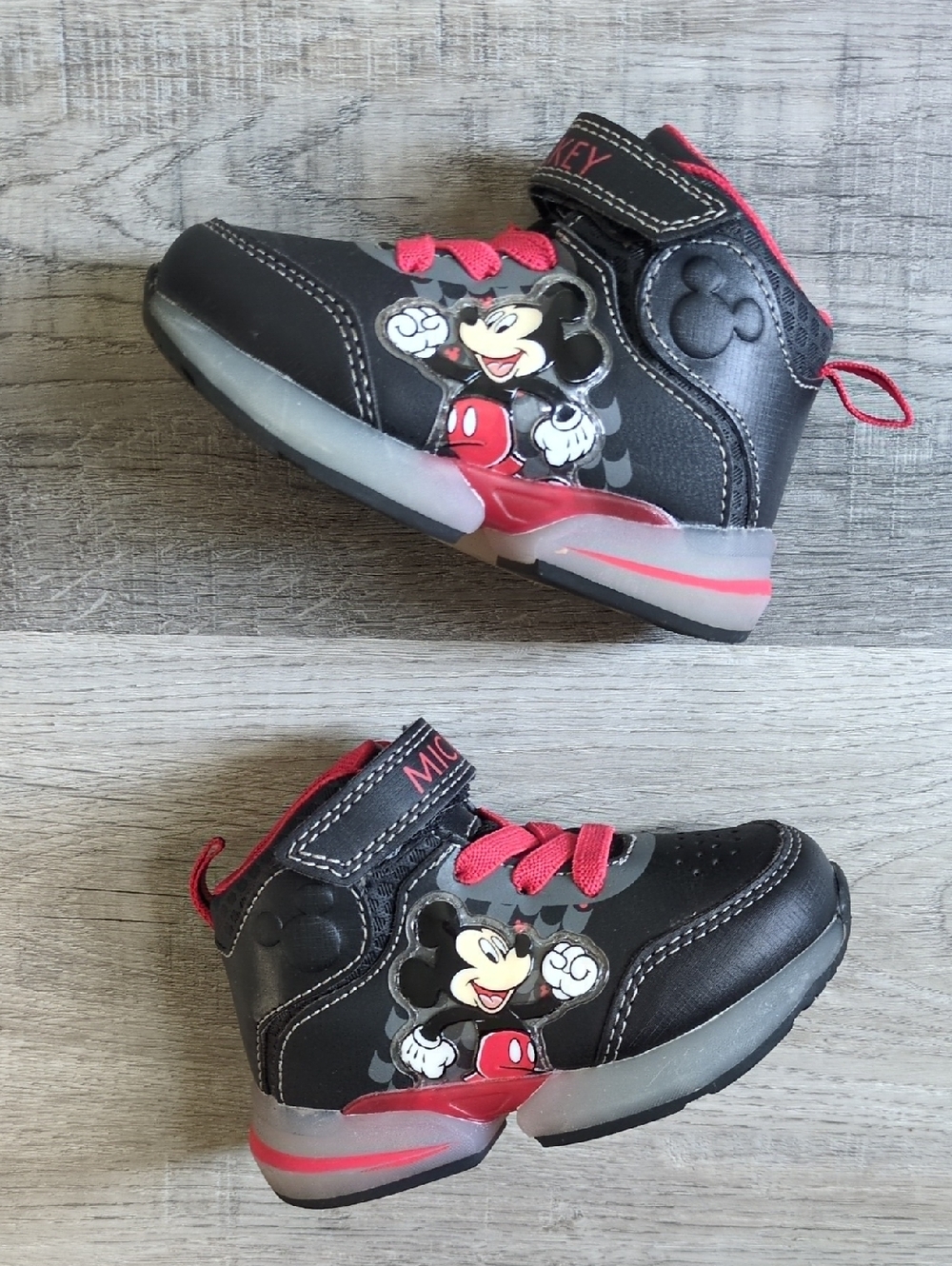 Light Up Mickey Mouse Toddler Shoes Size 5 Hightop